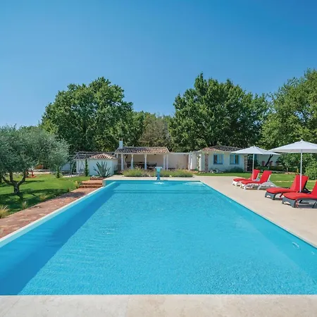 Tatil Evi Gorgeous In Tar With Wifi Tar-Vabriga