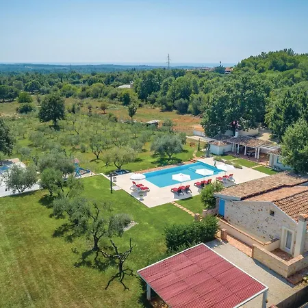 Tatil Evi Gorgeous In Tar With Wifi Tar-Vabriga