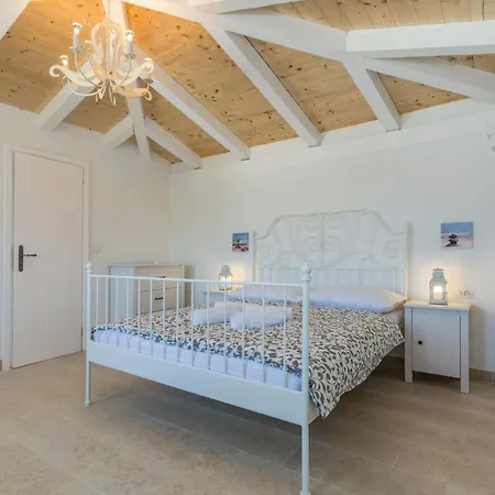 Holiday home Gorgeous In Tar With Wifi Tar-Vabriga