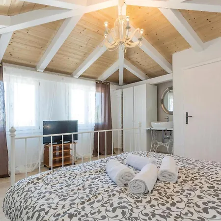 Holiday home Gorgeous In Tar With Wifi